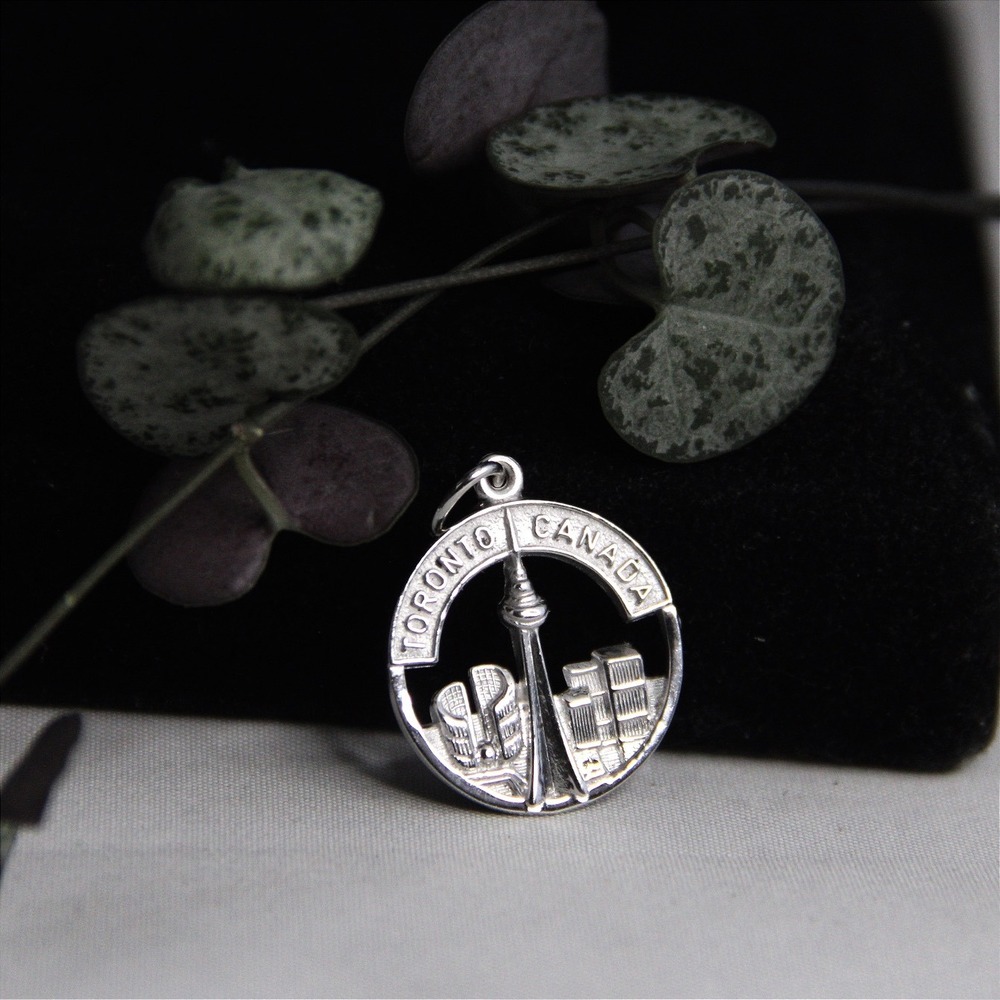 Vintage Sterling Silver 925 Toronto CN Tower Skyline Charm Pendant
